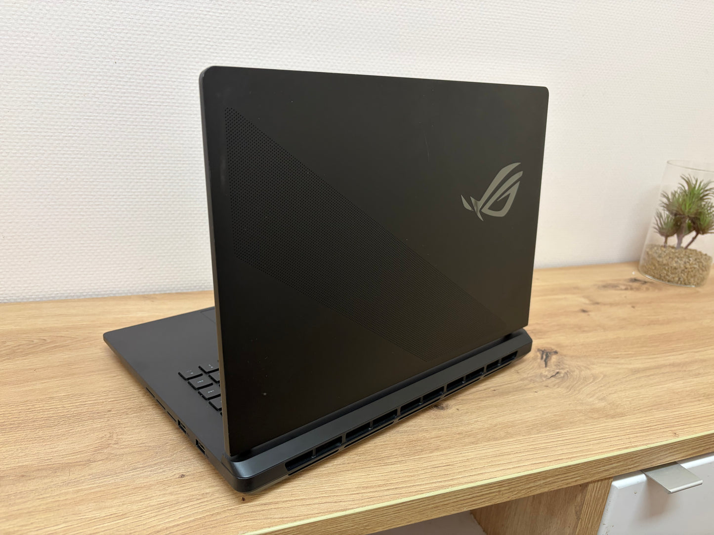ASUS ROG Strix SCAR 16 2025 - RTX 5090 - Ultra 9 - 64 Go - 2 To