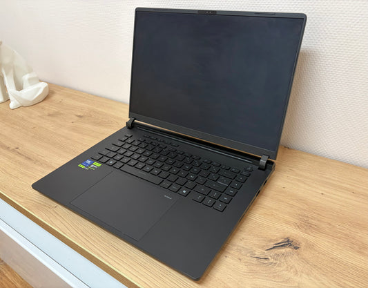 ASUS ROG Strix SCAR 16 2025 - RTX 5090 - Ultra 9 - 64 Go - 2 To